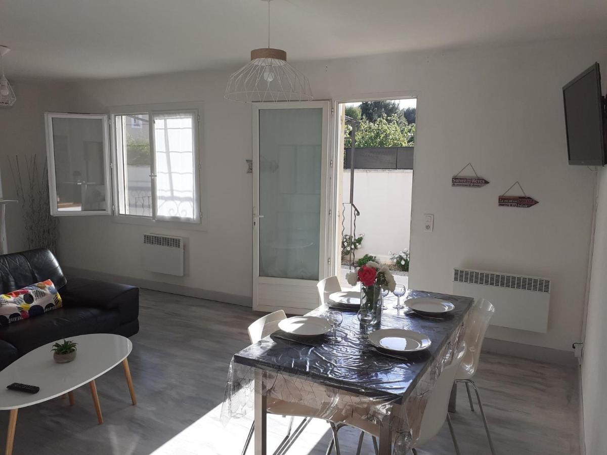 La Maison De Manon, 4-5Personnes, 75M2, Centre Village Avec Piscine Privee Maussane les Alpilles Luaran gambar