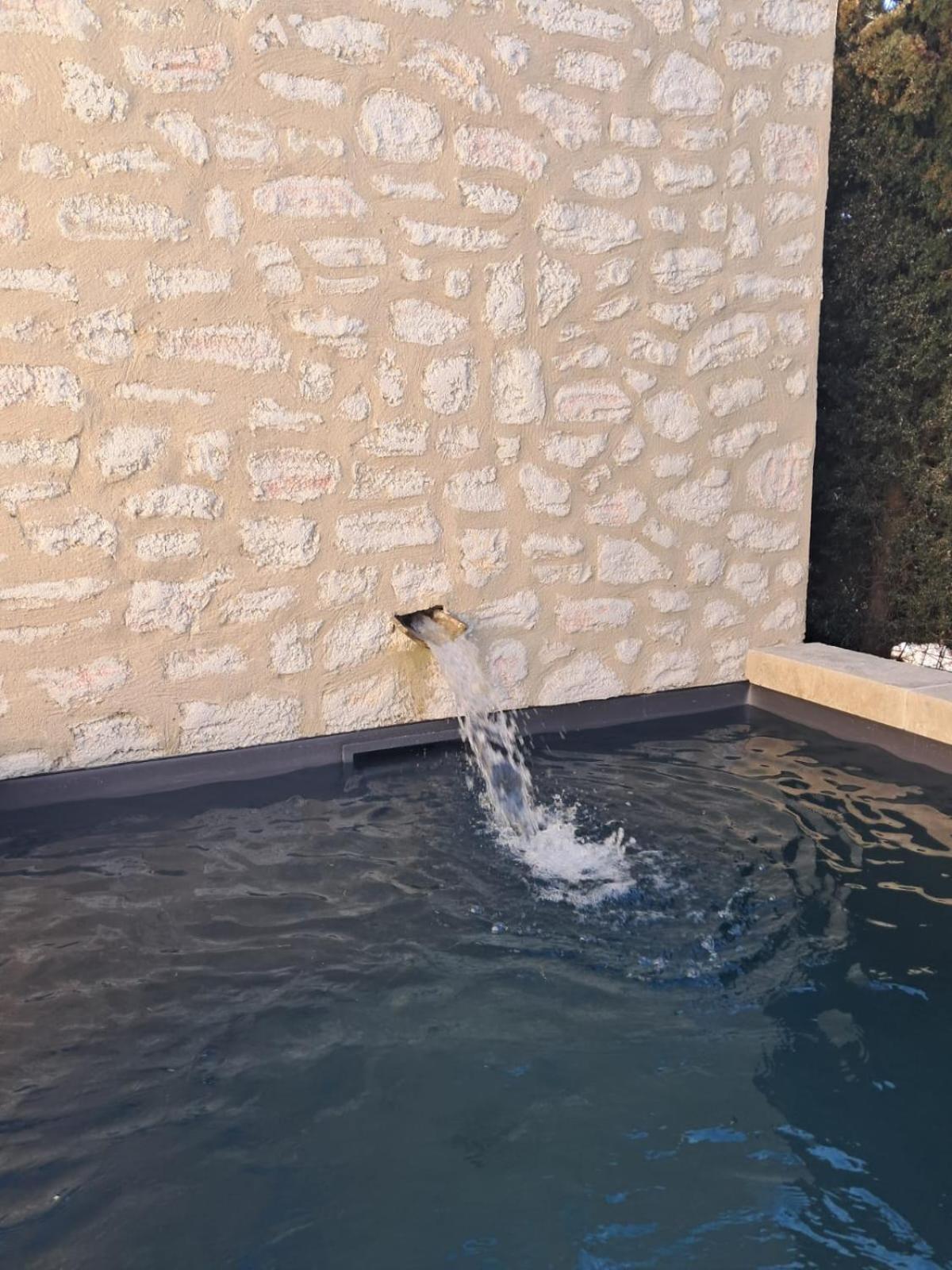 La Maison De Manon, 4-5Personnes, 75M2, Centre Village Avec Piscine Privee Maussane les Alpilles Luaran gambar